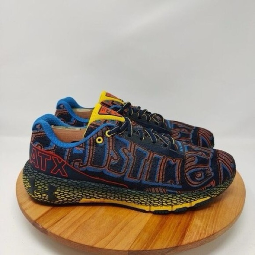 Under Armour HOVR Machina Austin Marathon Men's Size US 9.5 (Nike, New Balance)